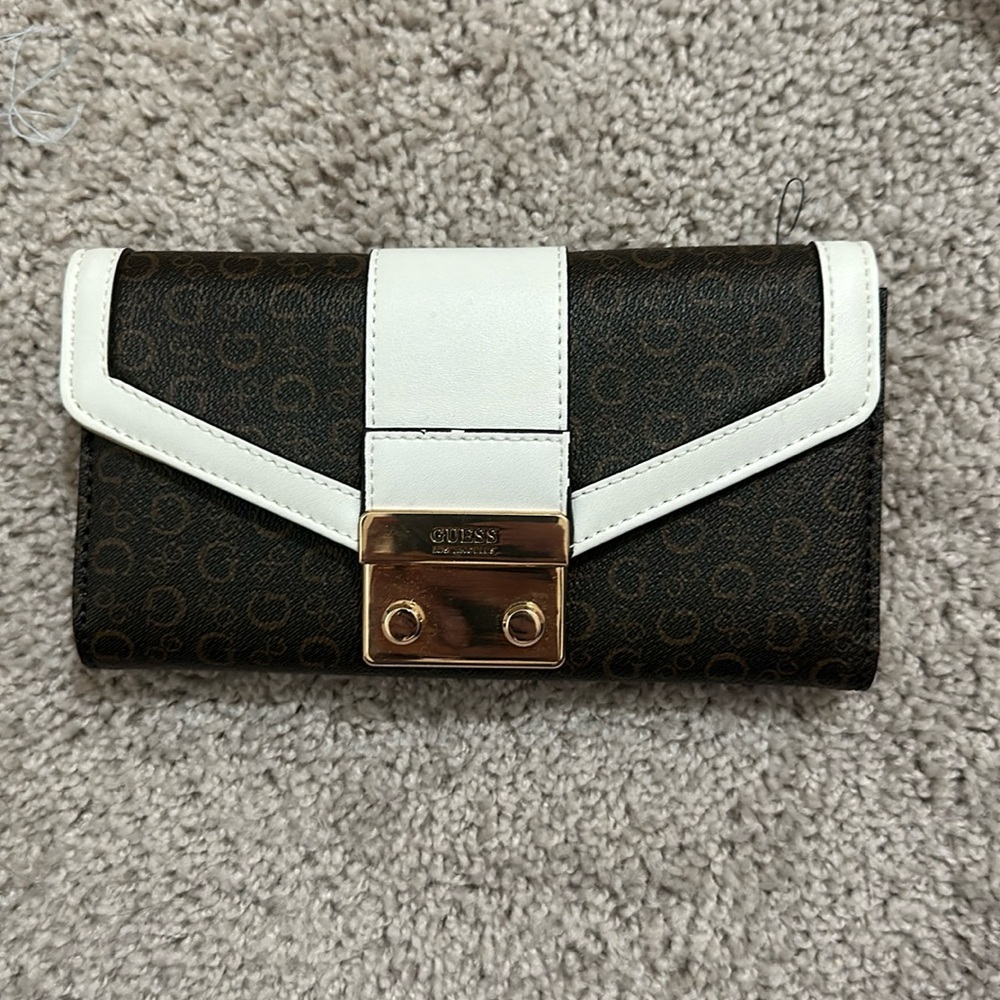 Guess Wallet